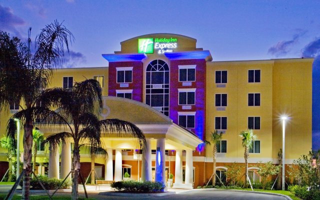 Holiday Inn Express & Suites Port St. Lucie West, an IHG Hotel