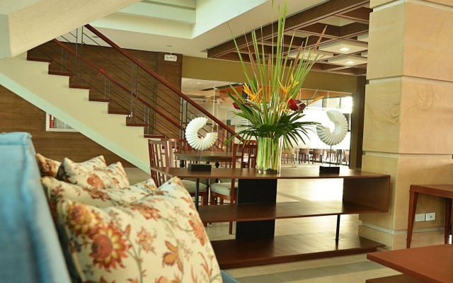 Rivermount Hotel And Resort