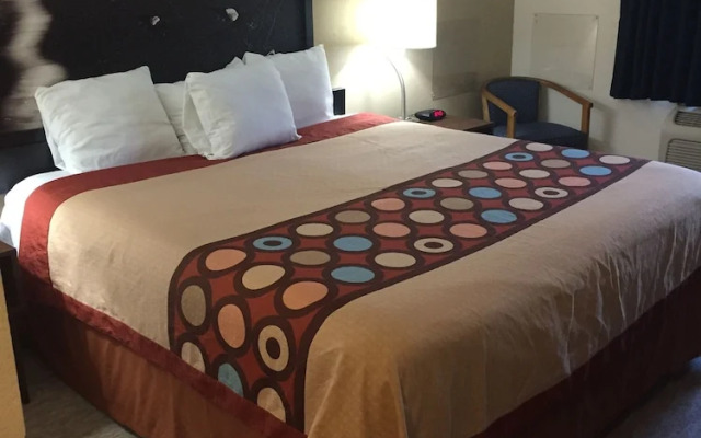 Super 8 College Station