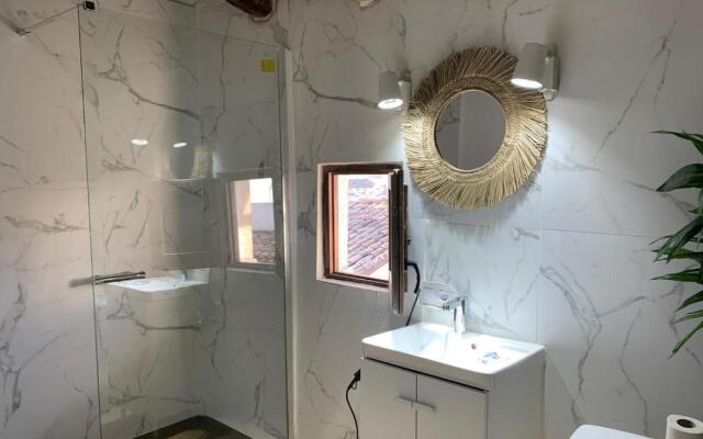 Fortress Jacuzzi Suites