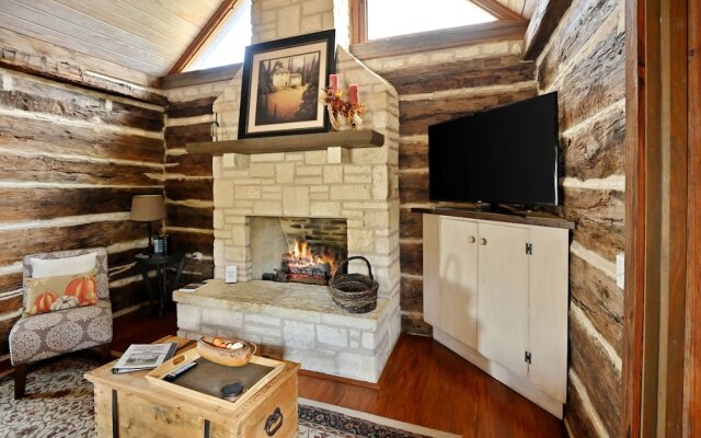 Czech 1 Bedroom Cabin by RedAwning