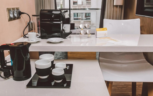 New Art's DownTown Hotel