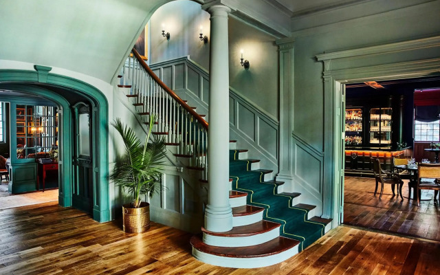 Vanderbilt, Auberge Resorts Collection