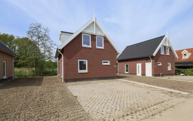 Holiday Home in Simonshaven by Lake Beach