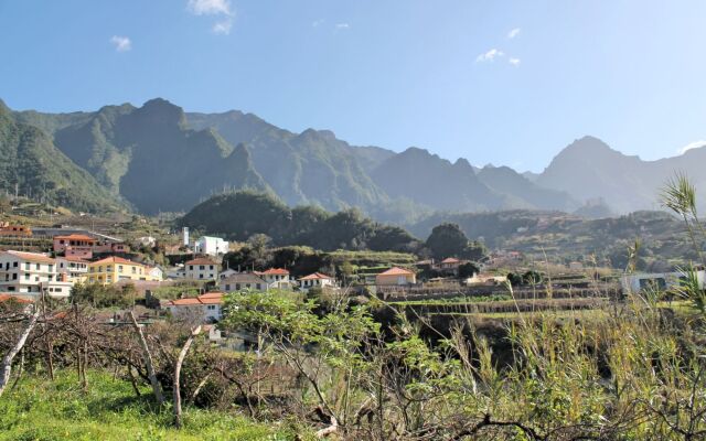 Dinis Country Apartment by Our Madeira