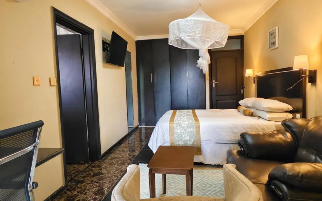 Mlambe Lodges Area 12