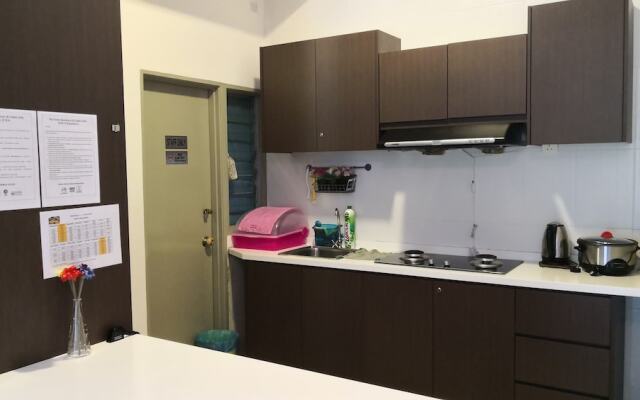 My 3 Rooms Apartment at Golden Hills