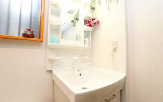 Takemura Building 107