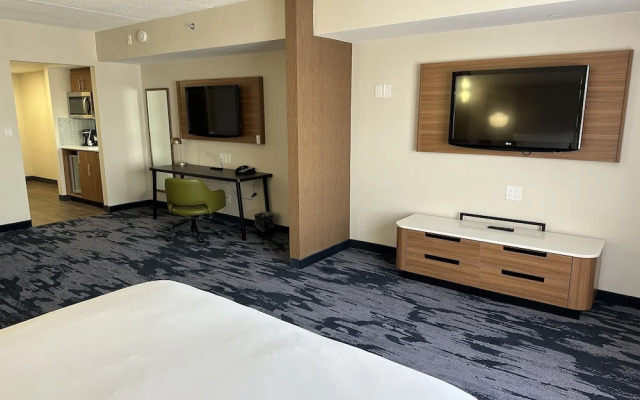 Newmarket Hotel & Suites