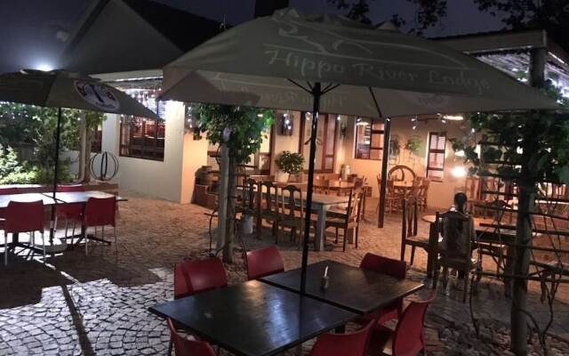 Hippo River Lodge