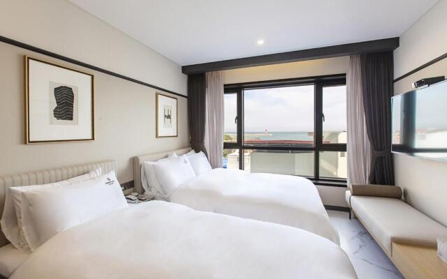 Brown Dot Gijang Yeonhwari