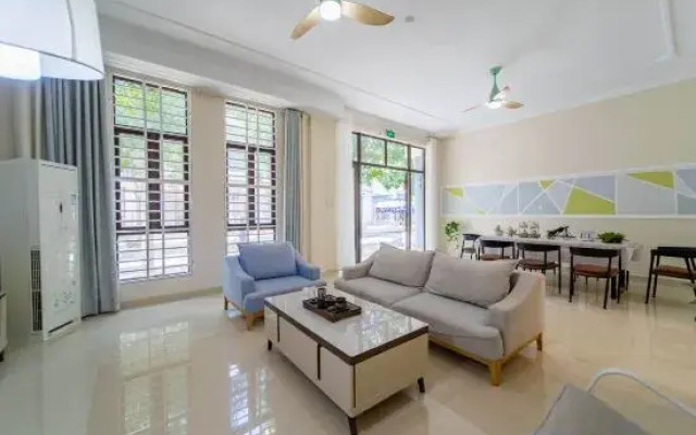 Haitang Bay Mooring Bay Inn