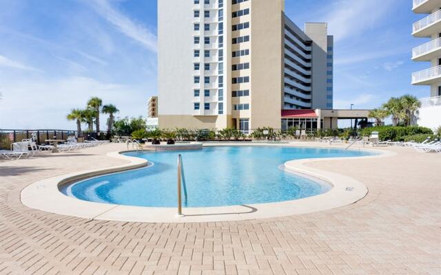 Palacio Condominiums