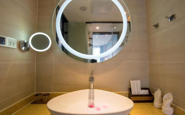 Lavande Hotels Huizhou Gold Coast