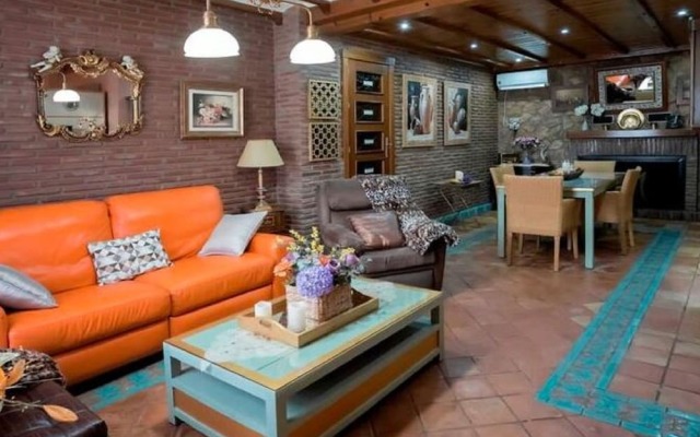 Serene Holiday Home in Padul With Swimming Pool