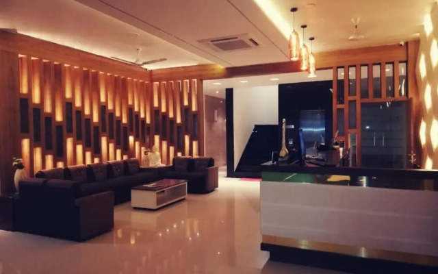 Hotel Grand Palace by OYO Rooms