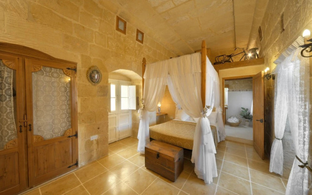 Tal-barun Farmhouse