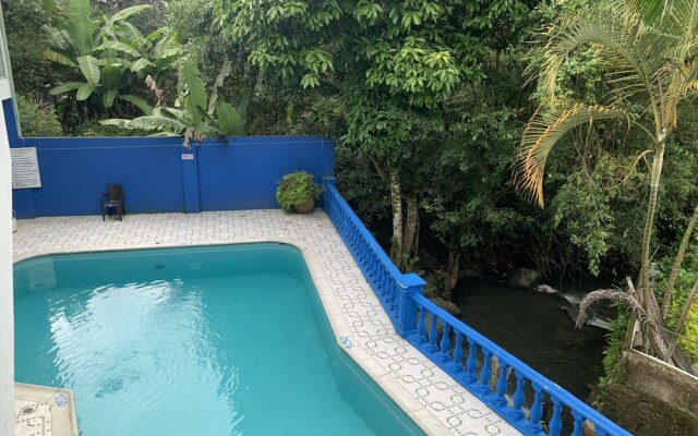Dadaki Hotel