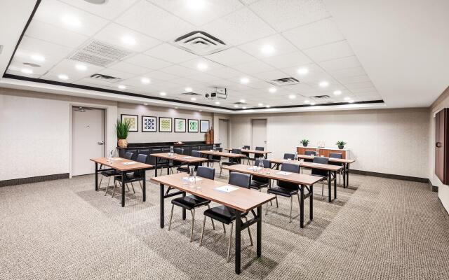 Holiday Inn Express & Suites Baton Rouge East by IHG