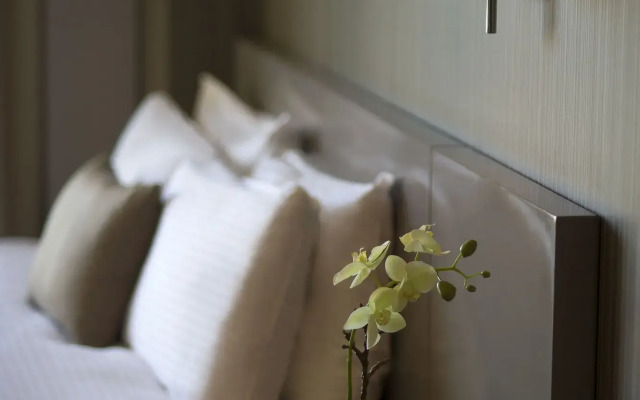 ParkTower Suites