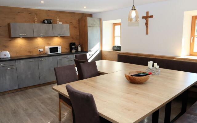 Holiday Home, Soll