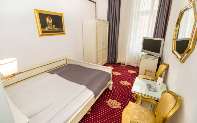 Hotel Imparatul Romanilor