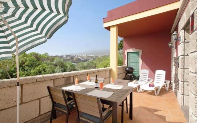 Stunning 1-Bed Apartment with seaview in Arico