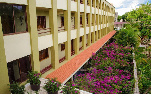 Suites Colonial