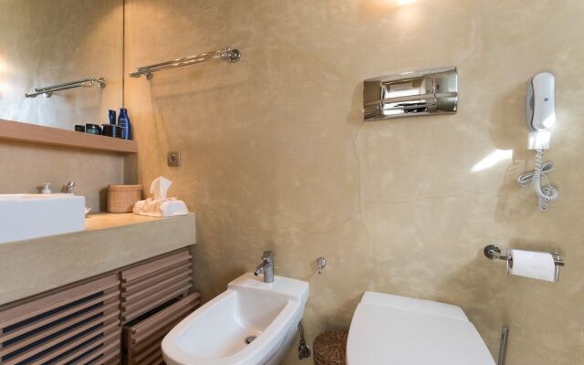 Hera iconic Mykonian Villa