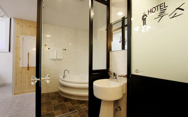 Russo Hotel