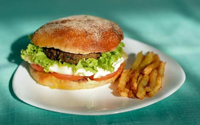 Sonal's Inn Allen Ganj by OYO Rooms