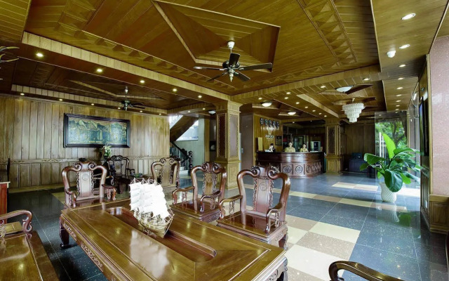 Aurora Riverside Hotel and Spa
