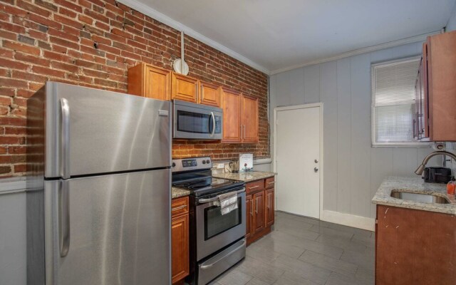 Spacious CWE Apts near BJC by Zencity