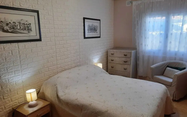 Comfortable 3-bed House, Bungalow