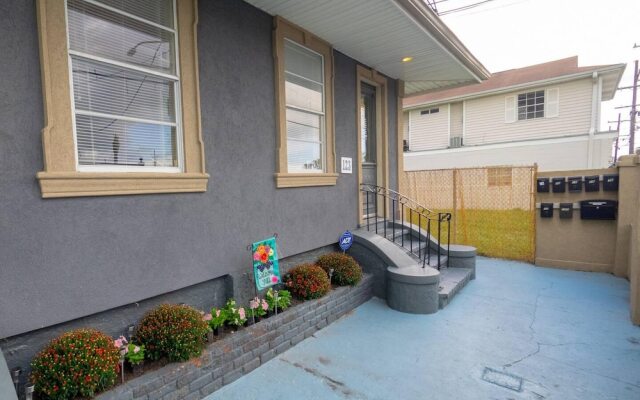 Chic Canal Street Retreat