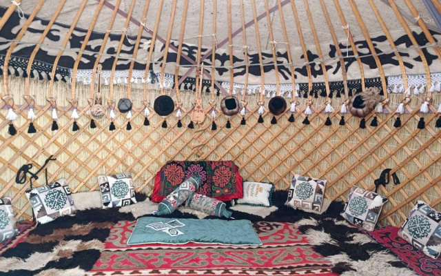 Qumush Yurt (Кумуш Юрт)