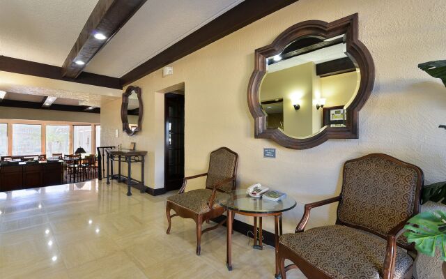 Clarion Pointe Tampa-Brandon Near Fairgrounds and Casino