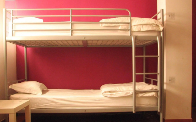 Blue Buddha Hostel