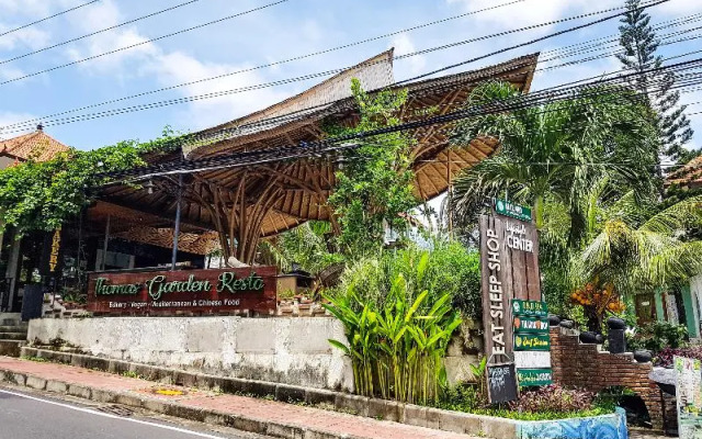 Thomas Garden Place by OYO Rooms