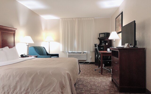 Quality Inn I-70 at Wanamaker