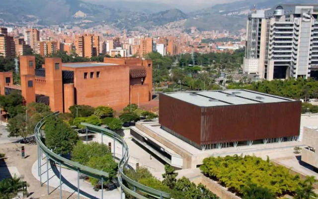 Gold Stadium