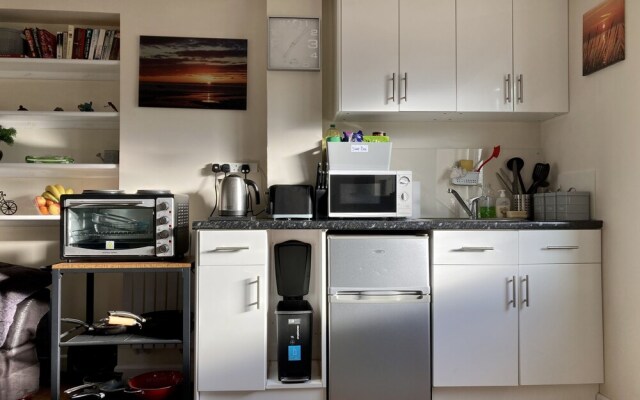 Self-contained Guest Suite in Dawlish, Devon