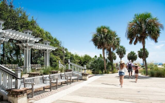 114sprin 2 Bedroom Condo