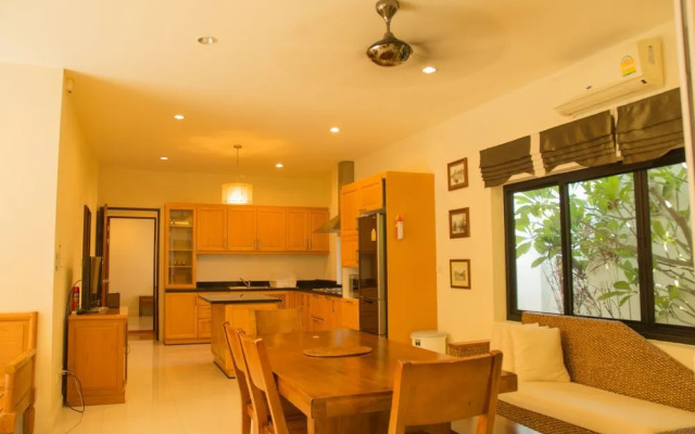 Natcha Pool Villa Pattaya