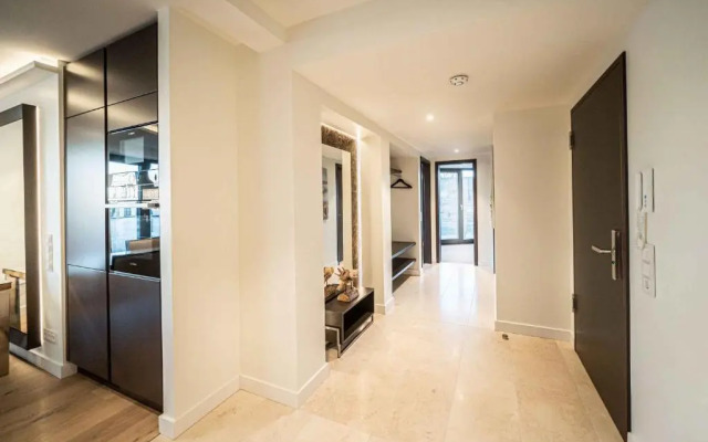 White Pearl Apartment 2.01