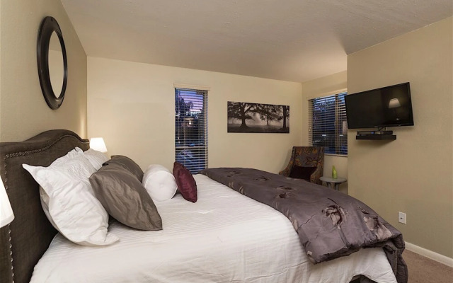 Parktopia 1 BR by Casago