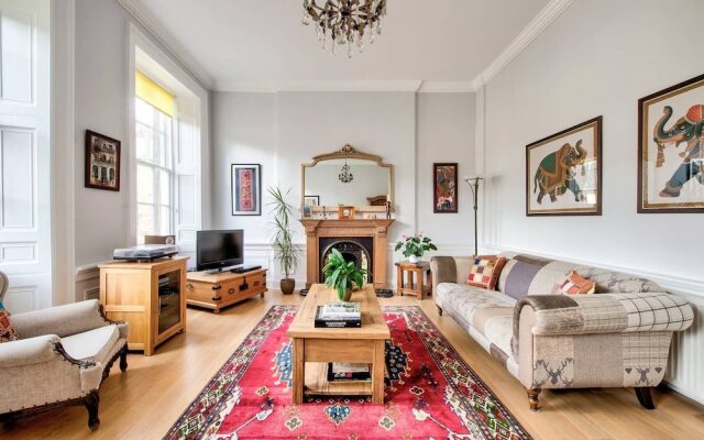 Beautiful 1 Bedroom City Centre Apartment