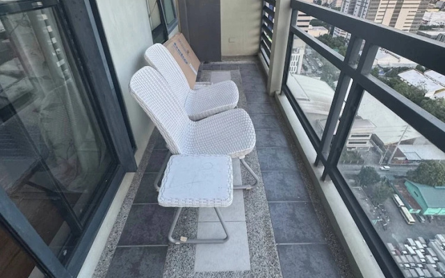 Flair Towers Condo Near MRT Bonifacio and Shaw Within Greenfields