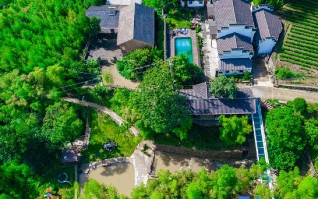 Anji Xianquan Yunlin Xijian Holiday Homestay