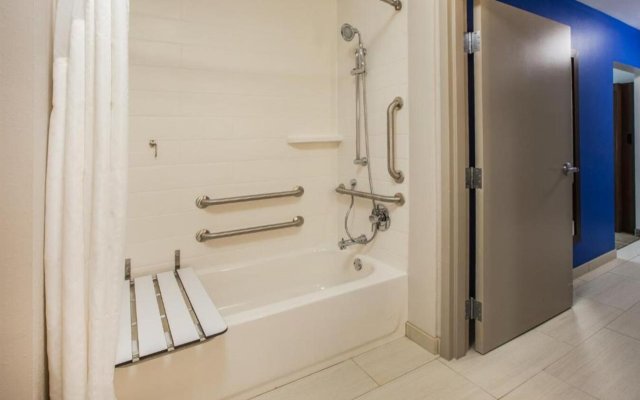 Holiday Inn Express Jamaica - JFK AirTrain - NYC by IHG